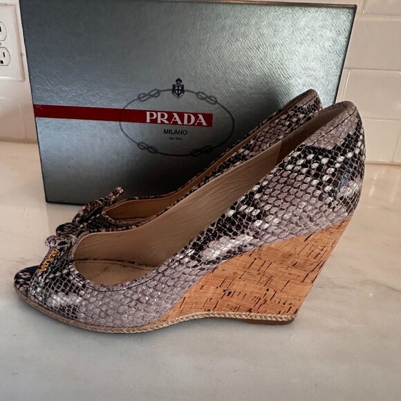 Prada Python wedge 8.5 | 38.5 - Picture 1 of 6